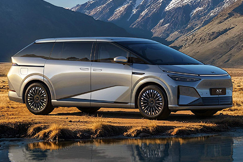 小鹏X9超级增程预售价35万起