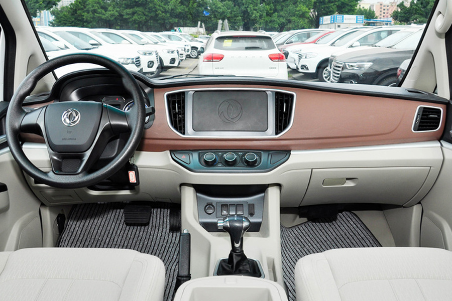 重庆菱智M5 EV购车优惠2.62万 有现车在售