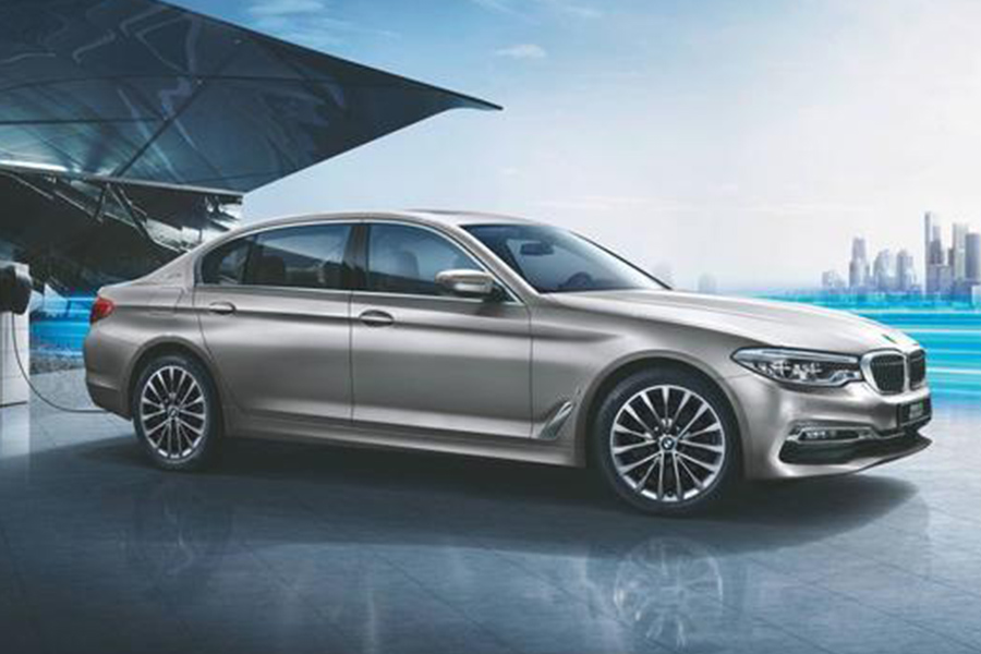 售53.99万元 2019款新BMW 5系插电混先锋版上市