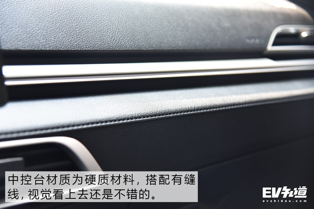 ​出手不凡的硬核跨界小车 比亚迪e2实测+体验