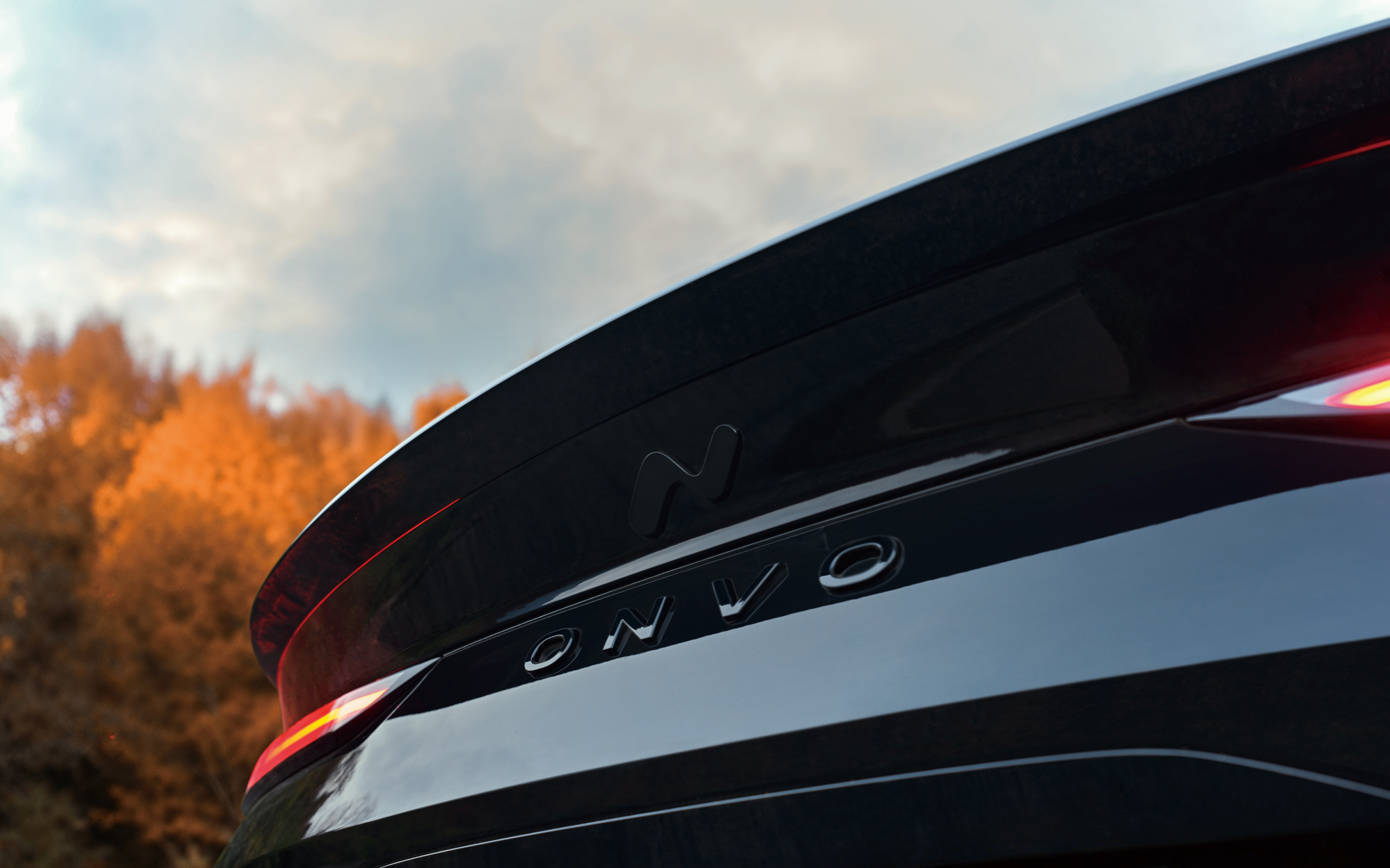 乐道L60黑骑士正式上市 限量发售666台 乐道L60黑骑士正式上市 限量发售666台