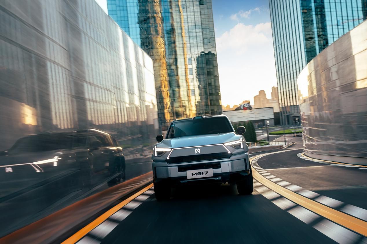 猛士M817 Max+版 36.99万起