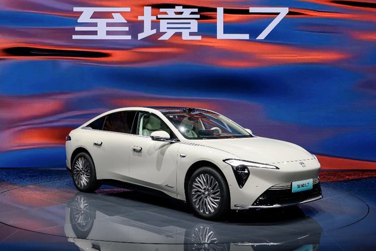 别克至境L7正式上市 限时权益价16.99万~21.59万元