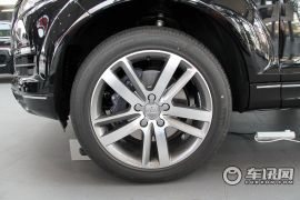 奥迪-奥迪Q7(进口)-3.0 TFSI 技术型(200kW)