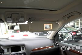 奥迪-奥迪Q7(进口)-3.0 TFSI 技术型(200kW)