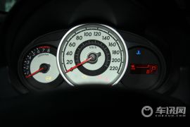 长安马自达-马自达2劲翔-炫动 1.3AT标准版