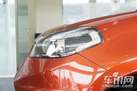 雷诺-科雷傲(进口)-2.5 四驱豪华导航版