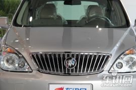 通用别克-别克GL8-2.4L LT行政版