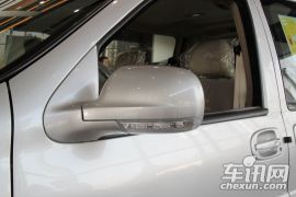 通用别克-别克GL8-2.4L LT行政版