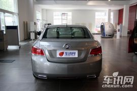 通用别克-君越-2.4L SIDI舒适天窗版