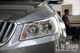 通用别克-君越-2.4L SIDI舒适天窗版