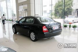 一汽奔腾-B70-2.0AT 智领型