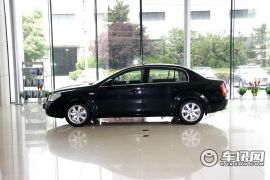 一汽奔腾-B70-2.0AT 智领型