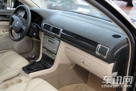 上海大众-PASSAT新领驭-2.0L MFI 手动尊享型