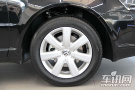 上海大众-PASSAT新领驭-2.0L MFI 手动尊享型