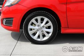 北京汽车-E系列-1.5L乐享自动版