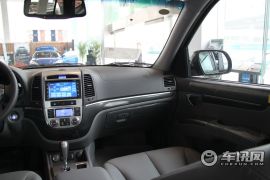 现代-新胜达（进口）-2.4 豪华版