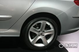 东风标致-408-2.0L自动尊贵版