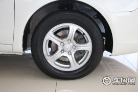 长安汽车-CX30-三厢 1.6 MT标准型