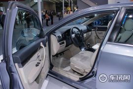 一汽奔腾-B70-2.0MT 时尚型