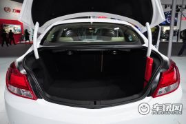 通用别克-君威-2.0L 舒适版