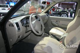 陆风汽车-陆风X6-2.8四驱豪华版