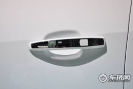 通用别克-君威-2.0L 舒适版