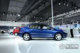 奇瑞汽车-奇瑞A3-两厢 改款1.6MT 尊贵型