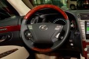雷克萨斯-LS(进口)-600hL