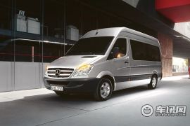 奔驰-凌特(进口)-增配版