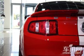 福特-野马(进口)-GT500 手动豪华型