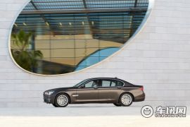 宝马-宝马7系(进口)-基本型