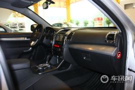 起亚-索兰托(进口)-2.4 至尊版