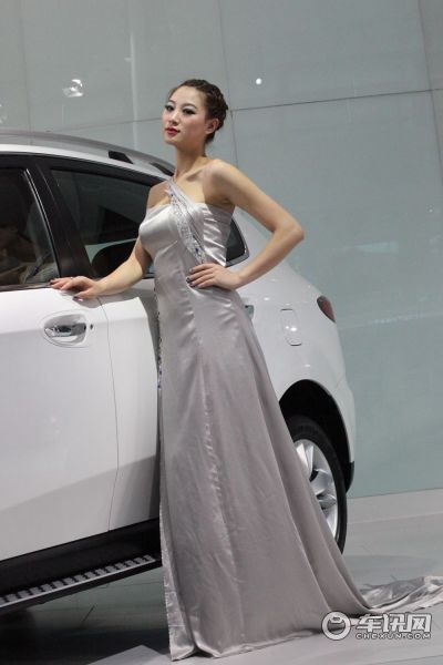 东风裕隆2号车模