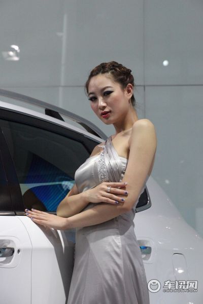 东风裕隆2号车模