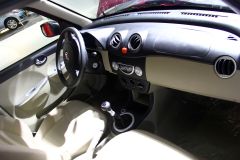 力帆汽车-力帆320