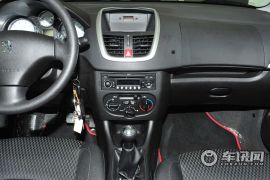 东风标致-标致207-两厢 1.4L 手动品乐版