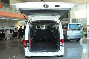 郑州日产-NV200-1.6 尊贵型 223座