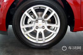 通用雪佛兰-爱唯欧-三厢 1.6 AT SX