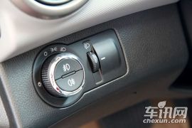 通用雪佛兰-爱唯欧-三厢 1.6 AT SX