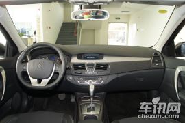 雷诺-拉古那-2.0T 舒适版