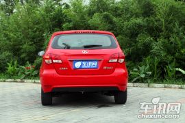 北京汽车-北京汽车E系列-1.5L乐尚自动版