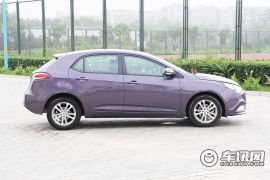 上海汽车-MG5-1.5L AT领航版