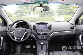 上海汽车-MG5-1.5L AT领航版