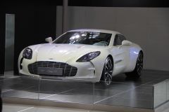 阿斯顿·马丁-One-77