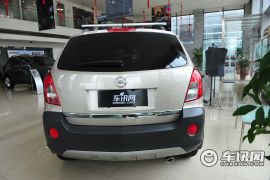 欧宝-安德拉-2.4 豪华四驱版