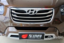 现代-新胜达（进口）-2.4 豪华版 七座四驱