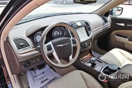 克莱斯勒-克莱斯勒300C-3.6 豪华版