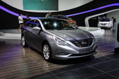 北京现代-索纳塔八