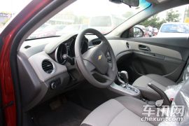 通用雪佛兰-科鲁兹-1.6 SL天地版 AT